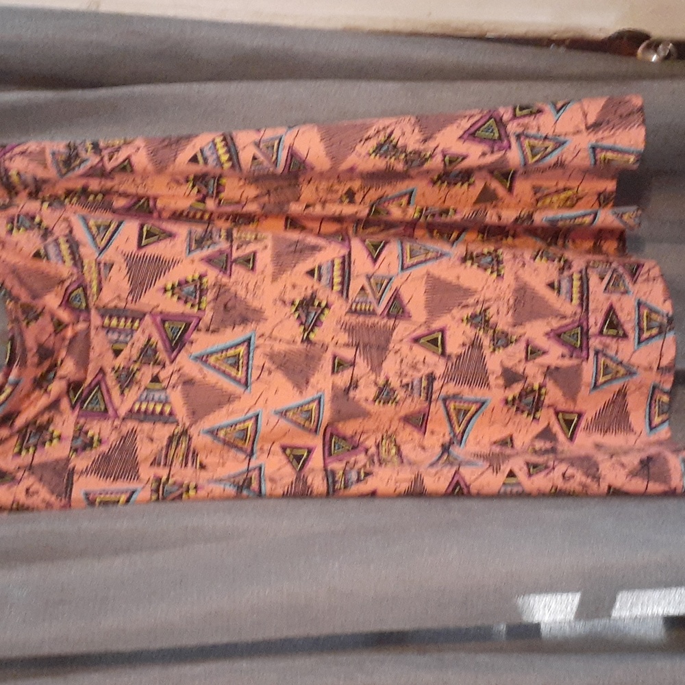 Lularoe mid length skirt.